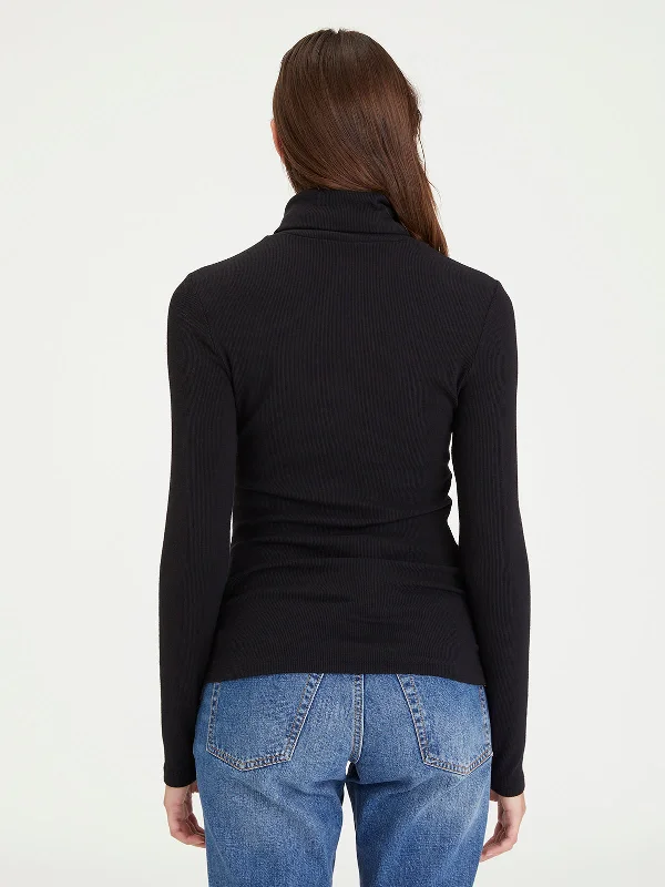 Essential Turtleneck Top Black