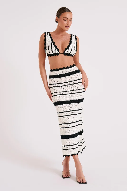 Jadia Contrast Crochet Fishtail Maxi Skirt - Black/White