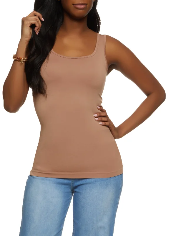 Seamless Scoop Neck Tank Top