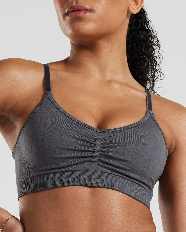 Define Scrunch Seamless Bralette | Graphite