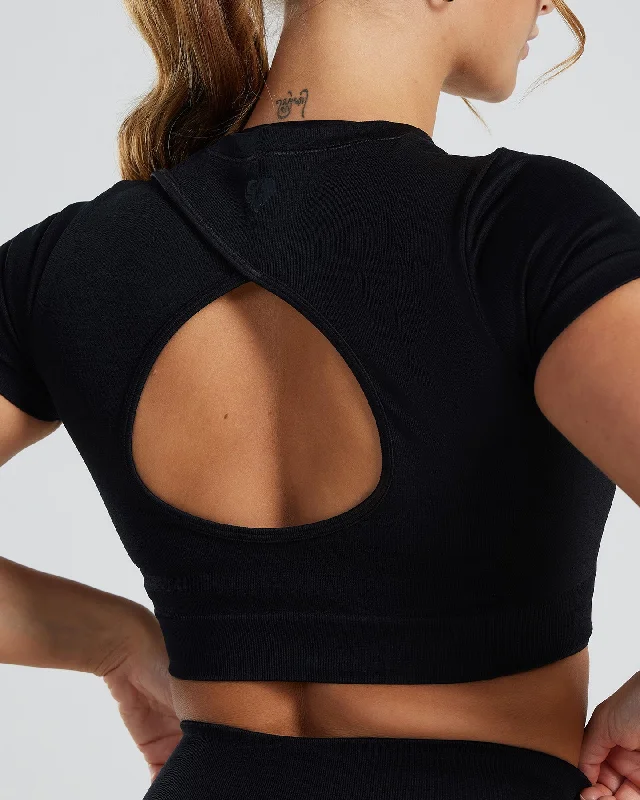 Motion Seamless Short Sleeve Crop Top | Black